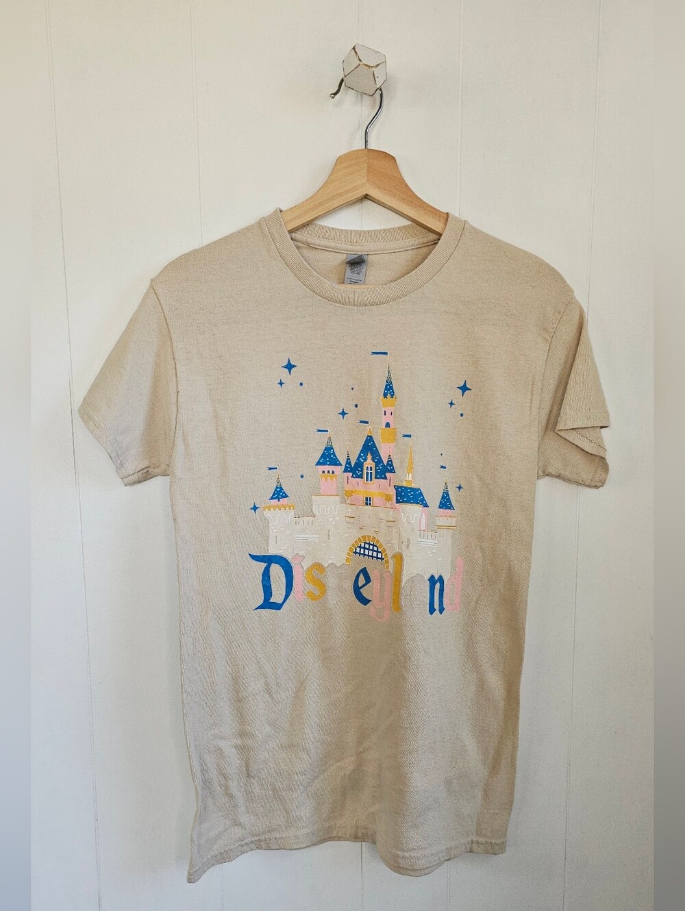 DISNEYLAND Vintage Style Castle Graphic Tee